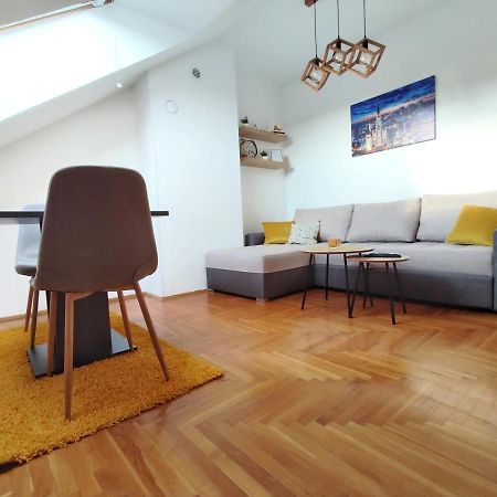 Apartman Ns Dan Private Parking Нови-Сад Экстерьер фото